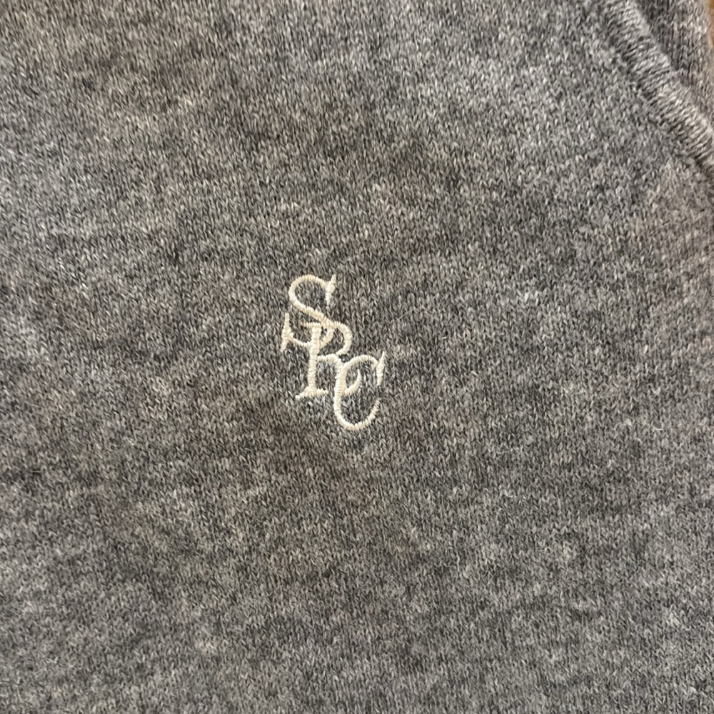 Sporty & Rich Women’s Heather Gray 100% Cashmere
Joggers - Picture 2 of 6